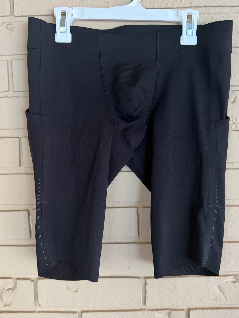 LULULEMON SenseKnit Running Short 10" Black Sz M $128 Compression Athletic MINT
